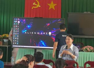Tập huấn phần mềm tích hợp trên màn hình tương tác cho cán bộ quản lý và tổ trưởng chuyên môn năm 2026